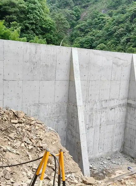 邯郸曲周县重力式挡土墙